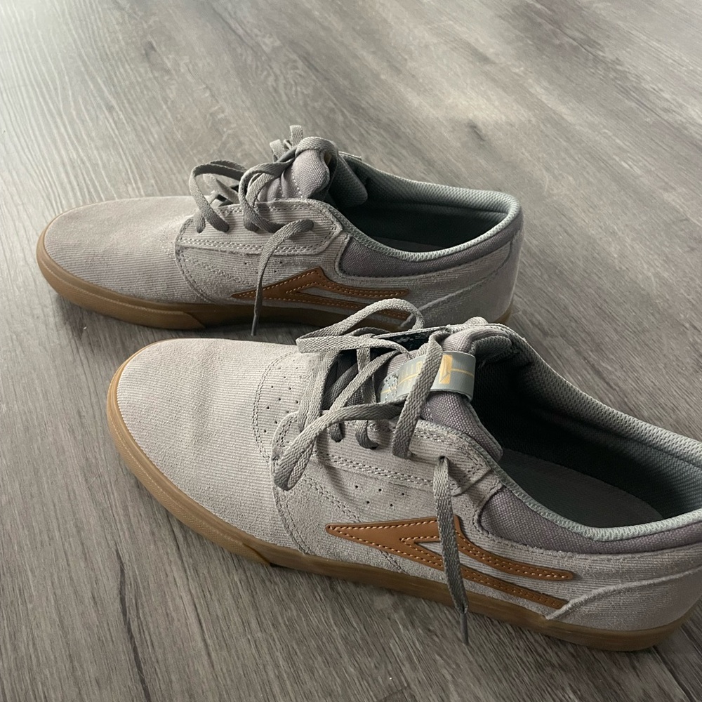 Men's Athletic Lakai Limited Shoes in Gray and Tan
